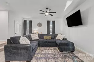 2105 Autumn Olive Ln, Matthews, NC 28104 - Photo 9