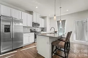 2105 Autumn Olive Ln, Matthews, NC 28104 - Photo 9