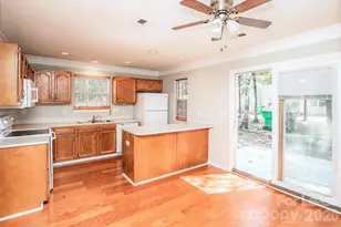 12708 Tucker Crossing Ln, Charlotte, NC 28273 - Photo 5