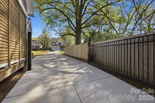 2711 Clemson Ave, Charlotte, NC 28205 - Photo 39