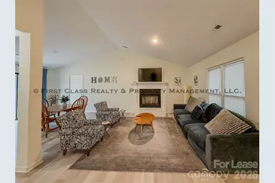 5819 Woodrock Court, Charlotte, NC 28214 - Photo 9