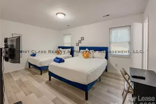 5819 Woodrock Ct, Charlotte, NC 28214 - Photo 17