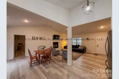 5819 Woodrock Court, Charlotte, NC 28214 - Photo 3