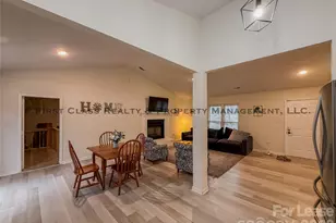 5819 Woodrock Ct, Charlotte, NC 28214 - Photo 3