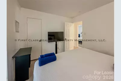 5819 Woodrock Court, Charlotte, NC 28214 - Photo 5