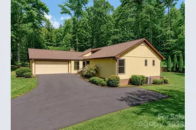 63 Pinecroft Road, Asheville, NC 28804 - Photo 3