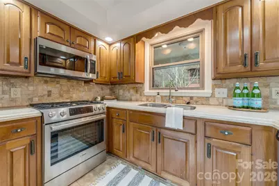 63 Pinecroft Road, Asheville, NC 28804 - Photo 17