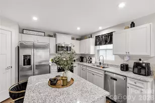 810 Purslane St, Lancaster, SC 29720 - Photo 9