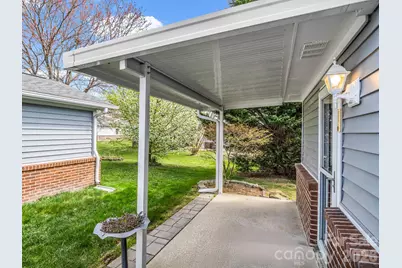 220 Dartcrest Drive, Hendersonville, NC 28792 - Photo 35