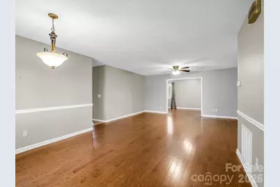 220 Dartcrest Drive, Hendersonville, NC 28792 - Photo 11