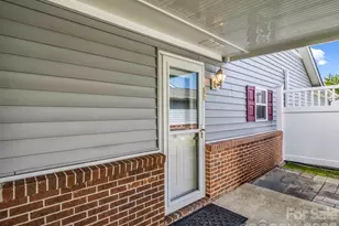 220 Dartcrest Dr, Hendersonville, NC 28792 - Photo 39