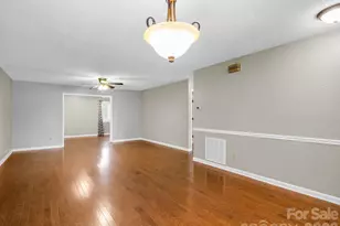 220 Dartcrest Dr, Hendersonville, NC 28792 - Photo 13