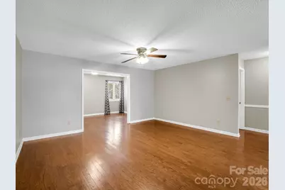 220 Dartcrest Drive, Hendersonville, NC 28792 - Photo 15