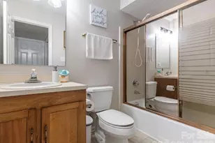 7200 Winery Ln, Charlotte, NC 28227 - Photo 15