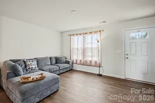 818 Cranbrook Dr, Woodruff, SC 29388 - Photo 3