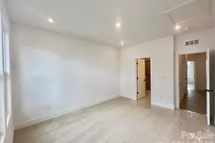 5009 Dutchess Dr, Charlotte, NC 28217 - Photo 5