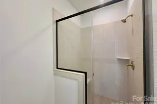 5009 Dutchess Dr, Charlotte, NC 28217 - Photo 5