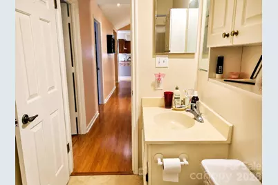 10120 Rockwood Road, Charlotte, NC 28215 - Photo 5