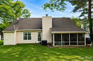 10120 Rockwood Rd, Charlotte, NC 28215 - Photo 3
