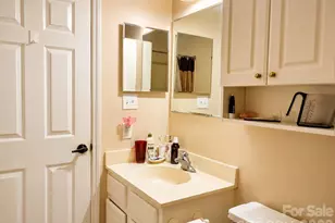 10120 Rockwood Rd, Charlotte, NC 28215 - Photo 7
