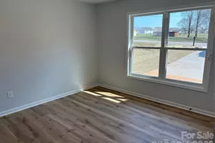 326 S Greenbriar Rd, Statesville, NC 28625 - Photo 11