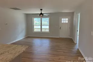 326 S Greenbriar Rd, Statesville, NC 28625 - Photo 13