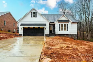 1610 Summerlin Pl, Newton, NC 28658 - Photo 1