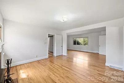 9436 Glen Brook Drive, Charlotte, NC 28215 - Photo 11