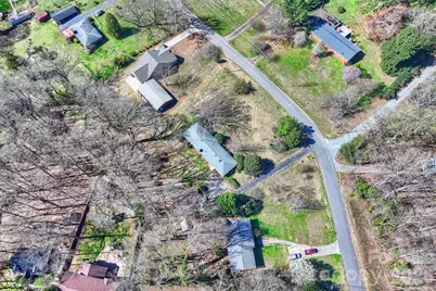 9436 Glen Brook Drive, Charlotte, NC 28215 - Photo 45