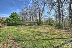 9436 Glen Brook Dr, Charlotte, NC 28215 - Photo 29