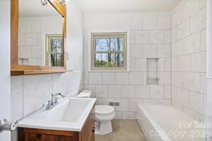 9436 Glen Brook Dr, Charlotte, NC 28215 - Photo 25