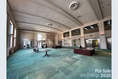 39 2nd Street NW, Hickory, NC 28601 - Photo 3