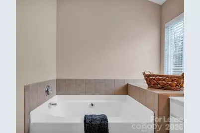 1401 Hammond Drive, Matthews, NC 28104 - Photo 27