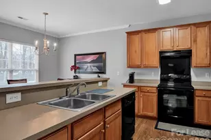 1401 Hammond Dr, Matthews, NC 28104 - Photo 17