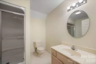 11 Stuart Cir, Asheville, NC 28804 - Photo 29