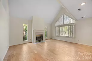 11 Stuart Cir, Asheville, NC 28804 - Photo 7