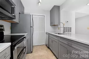 11029 Harrowfield Rd, Charlotte, NC 28226 - Photo 3