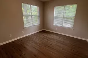 8014 Pleasant Grove Rd, Charlotte, NC 28216 - Photo 11