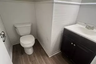 8014 Pleasant Grove Rd, Charlotte, NC 28216 - Photo 7