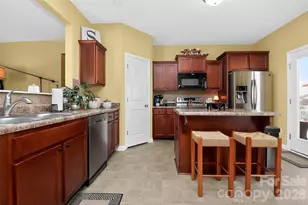 3217 Thorpe Ln, Clover, SC 29710 - Photo 13