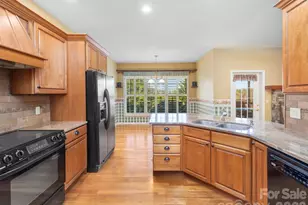 17 Ashton Forest Ct, Hendersonville, NC 28739 - Photo 17