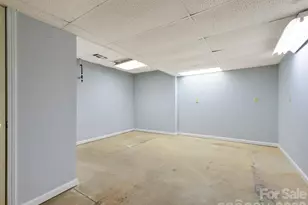 17 Ashton Forest Ct, Hendersonville, NC 28739 - Photo 35