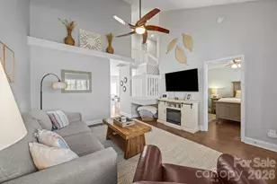 6031 Cougar Ln, Charlotte, NC 28269 - Photo 11