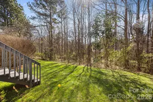 6031 Cougar Ln, Charlotte, NC 28269 - Photo 5