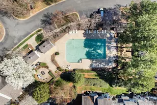 6031 Cougar Ln, Charlotte, NC 28269 - Photo 7