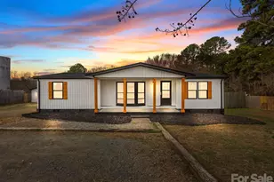 1711 W C St, Kannapolis, NC 28081 - Photo 1