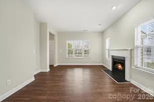 4718 Eastwycke Pl Dr, Charlotte, NC 28215 - Photo 3