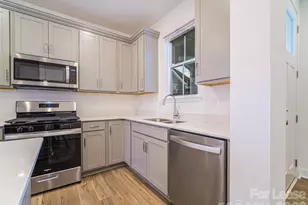 1535 Pebble Shr Ln, Belmont, NC 28012 - Photo 3