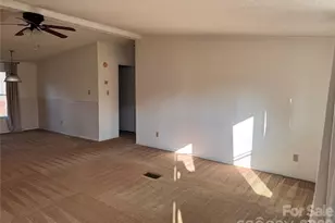 121 Shady Ln, Troutman, NC 28166 - Photo 11