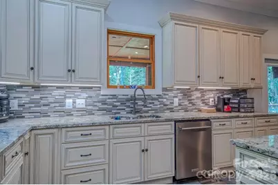 1416 Southpointe Drive #67, Morganton, NC 28655 - Photo 11